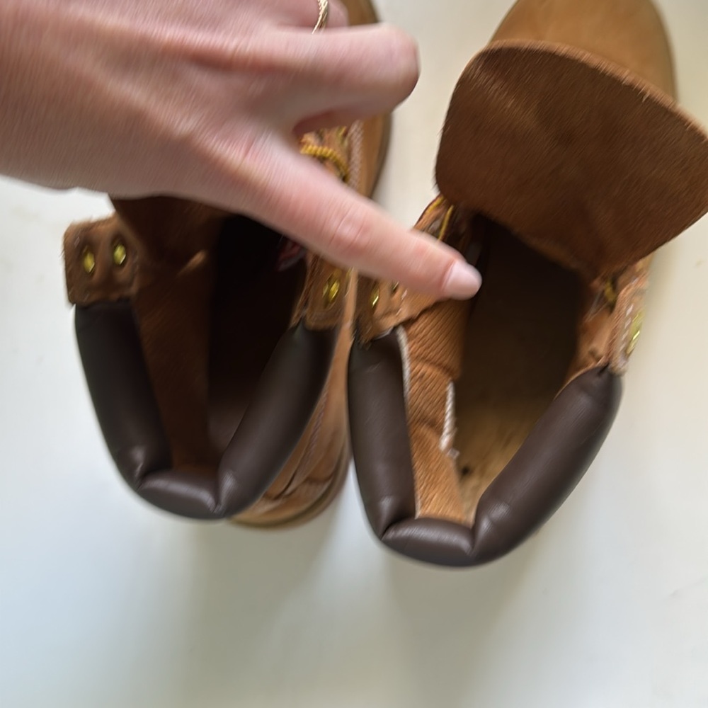 Timberland Tan Leather Boots - Picture 7 of 7